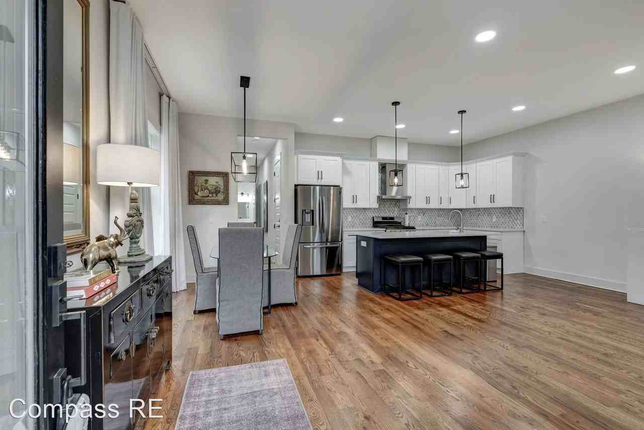 2213 24th Ave N #A - Photo 2 of 34