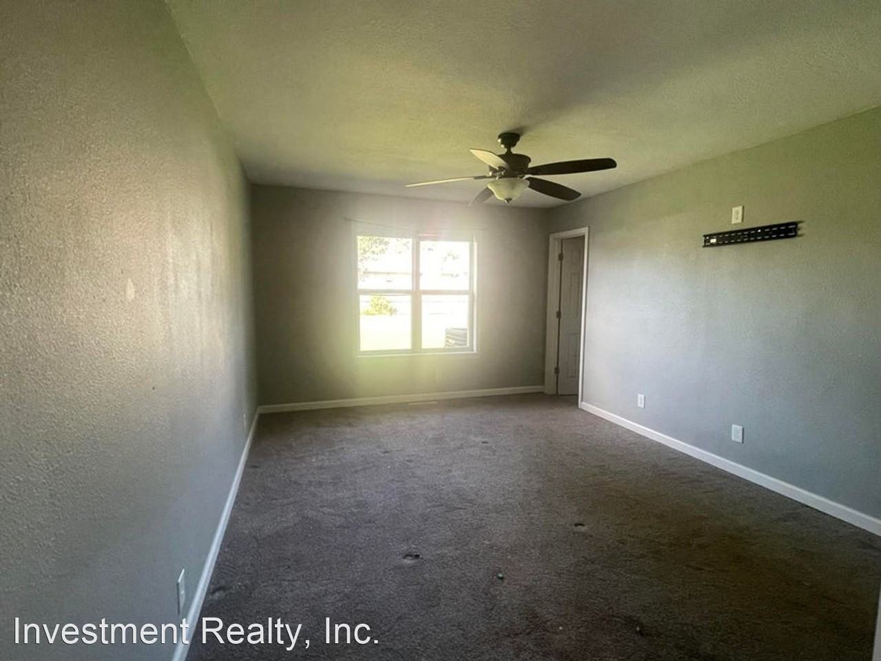 5364 S Cloverdale Ln - Photo 2 of 16