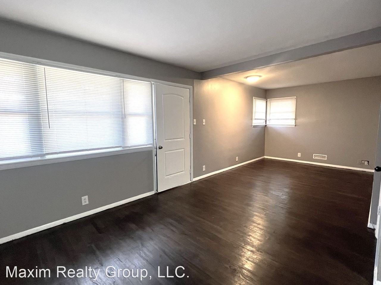 1311 N 66th St - Photo 2 of 8