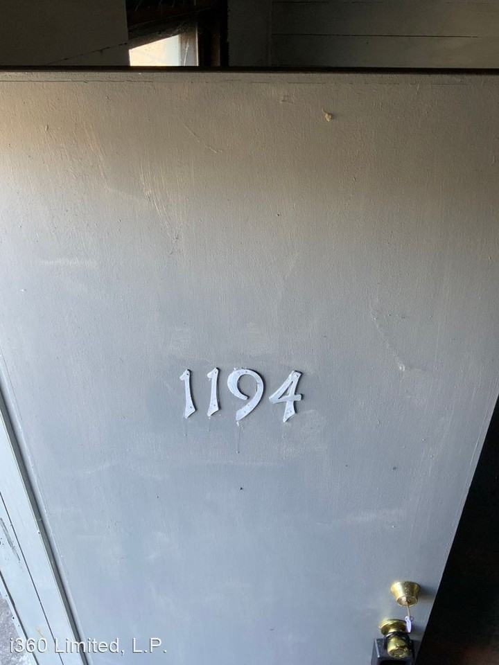 1192-1194 Main St - Photo 2 of 17