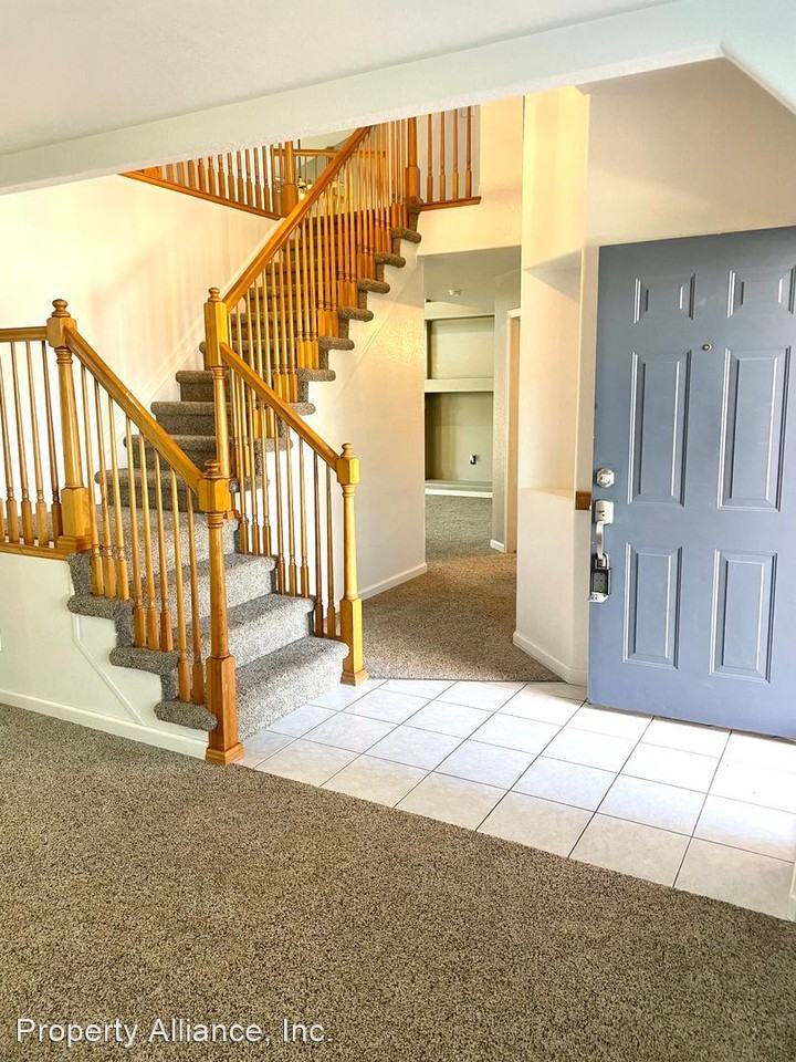 2288 S Espana St - Photo 3 of 46