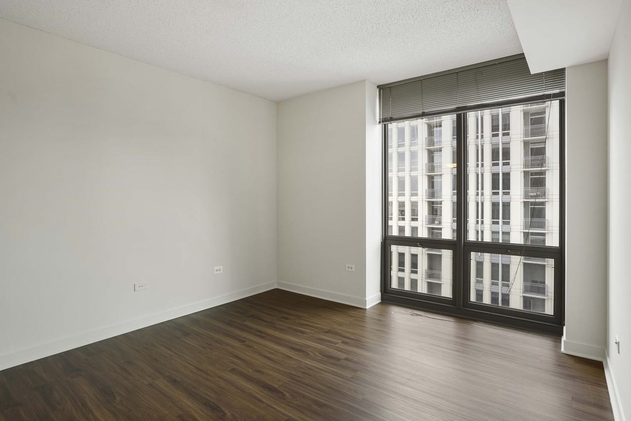 1255 S Michigan Ave #1-1-5PH - Photo 6 of 21
