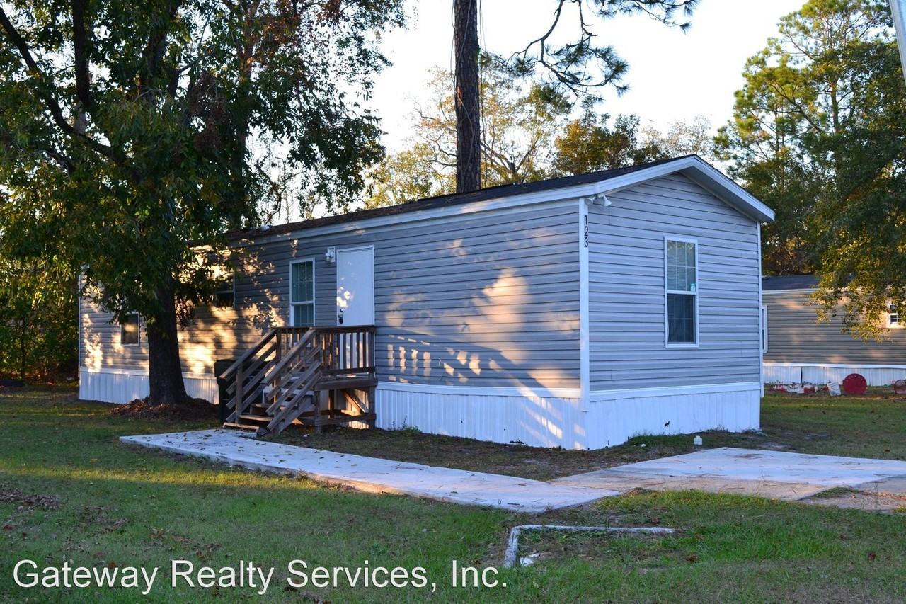 123 Garlington Cir, Waycross, GA 31503 2 Bedroom House for 675/month
