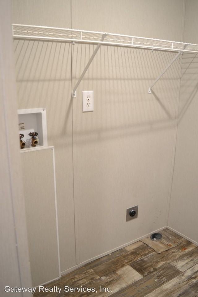123 Garlington Cir - Photo 3 of 12