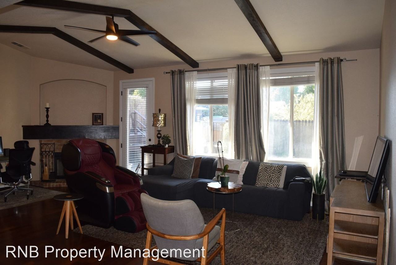 3110 Aaron Dr - Photo 2 of 16