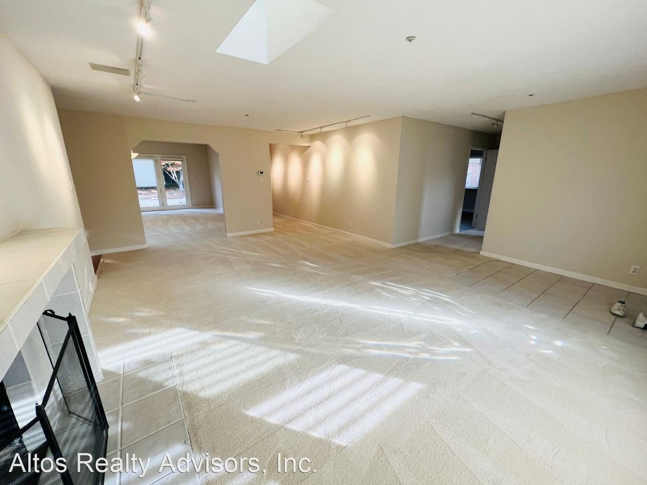 1390 La Bella Ave - Photo 3 of 26