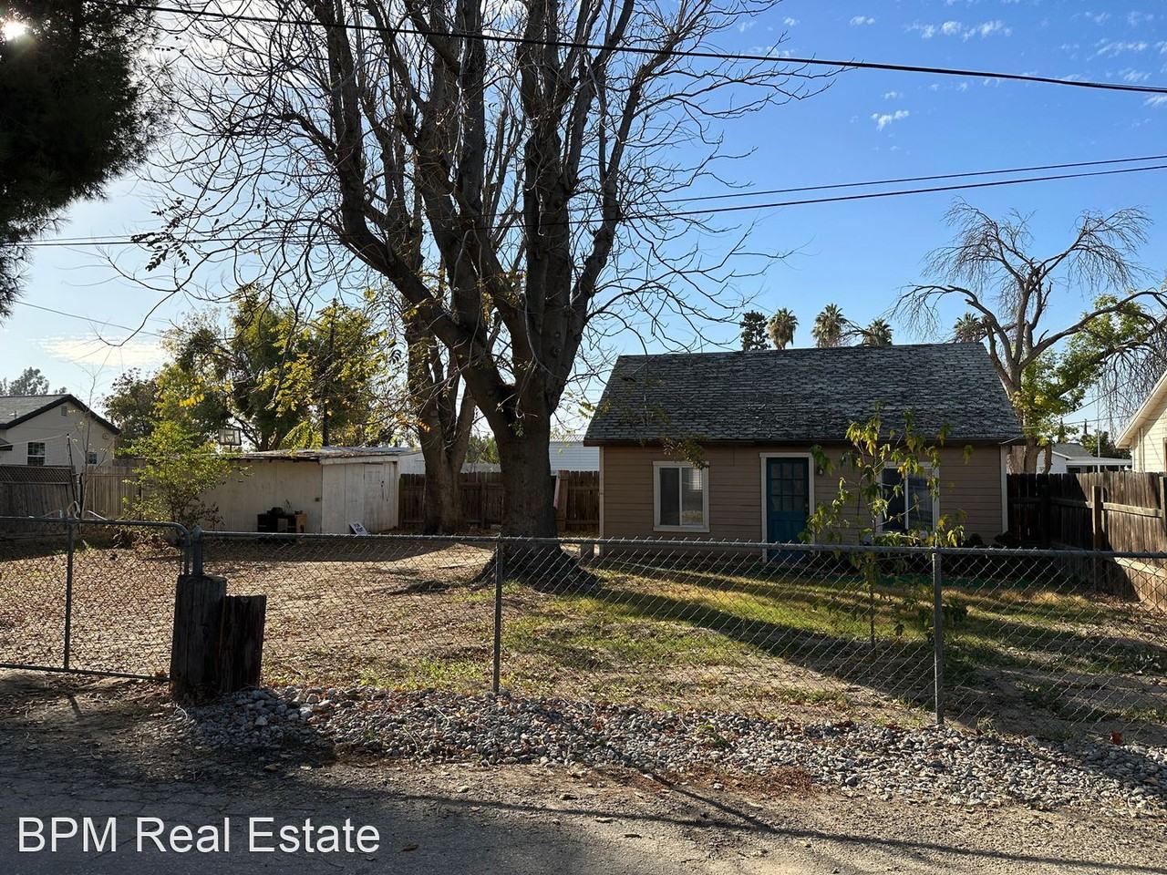 13501 Rosedale Hwy - Photo 2 of 16
