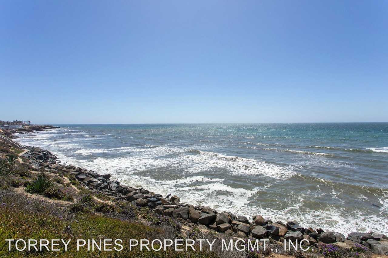 Twin Cypress Apartments - Photo 2 of 10