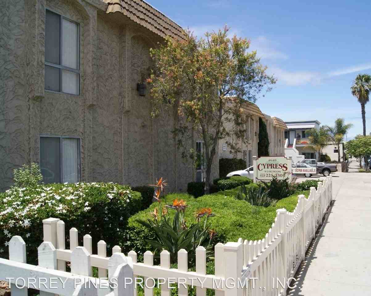 Twin Cypress Apartments - Photo 3 of 10