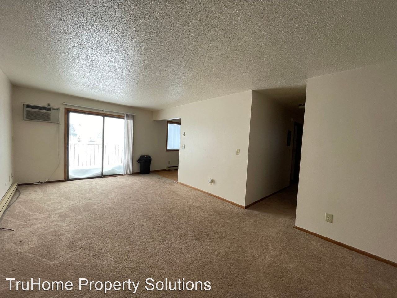 502 Lewis Ave - Photo 3 of 11