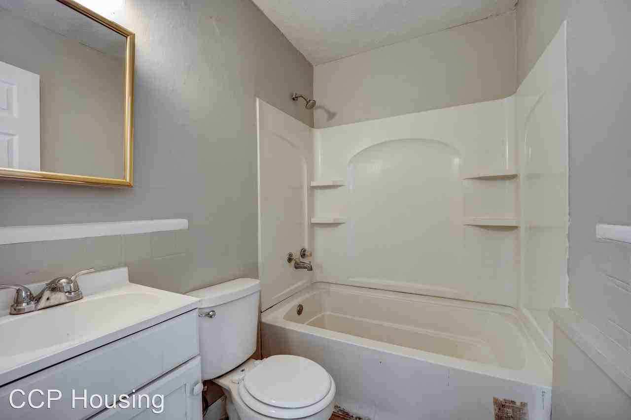 1216 North 35th Street - Photo 2 of 18
