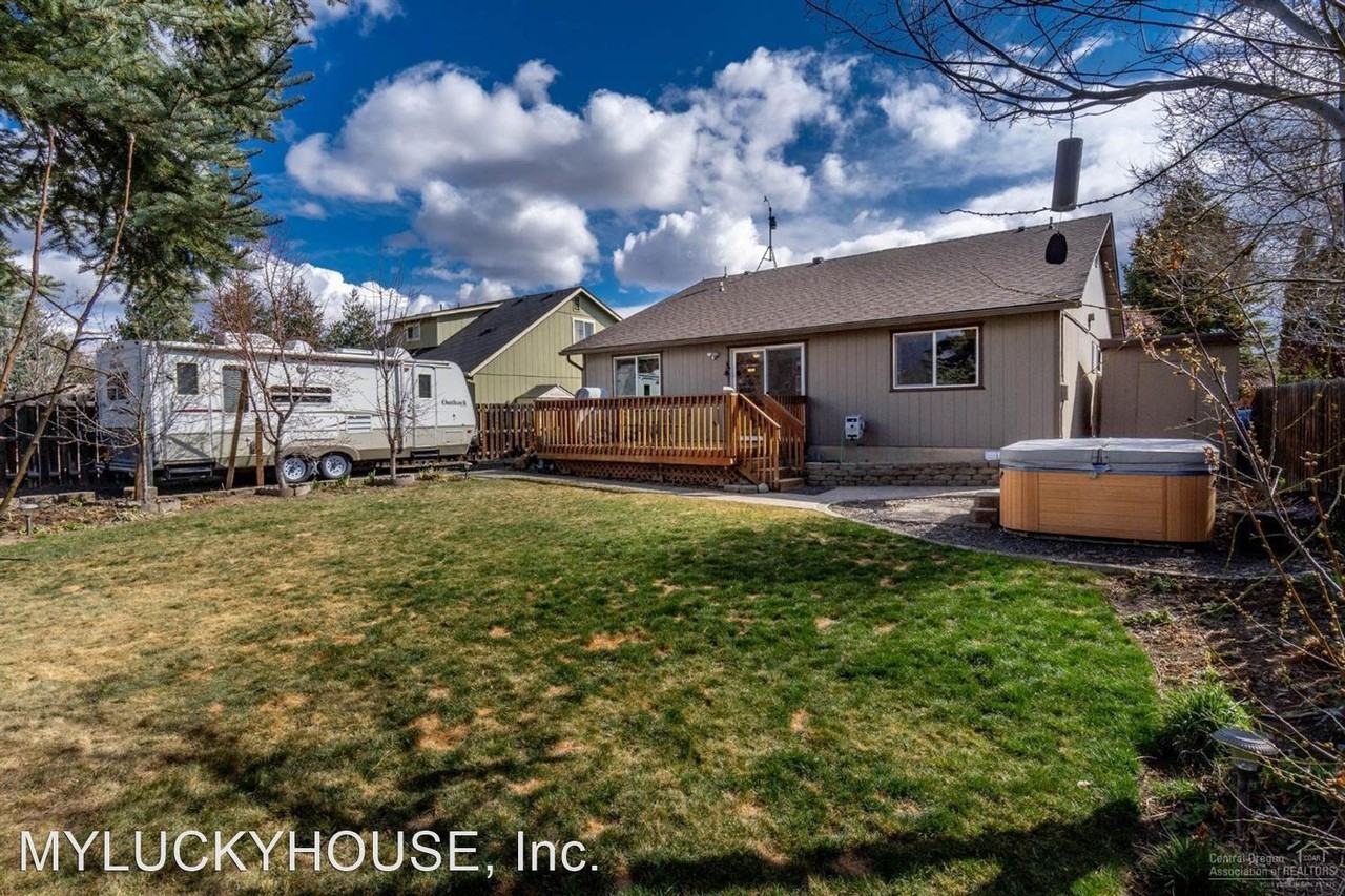 20776 Amber Way - Photo 2 of 17