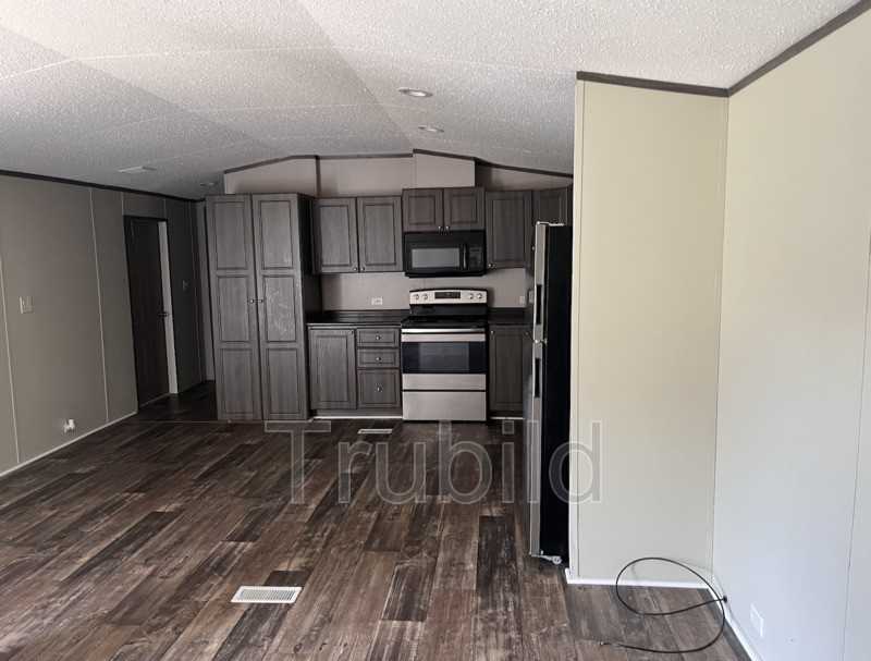 Rosewood - Photo 3 of 24