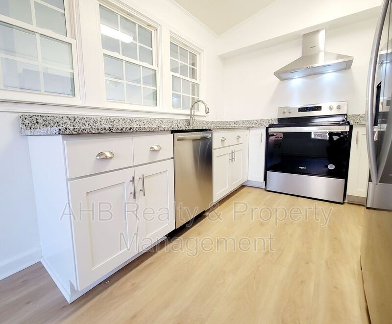 503 Cameron Rd - Photo 2 of 11