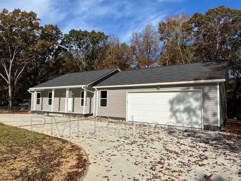 1612 Dreher Island Rd - Photo 3 of 36