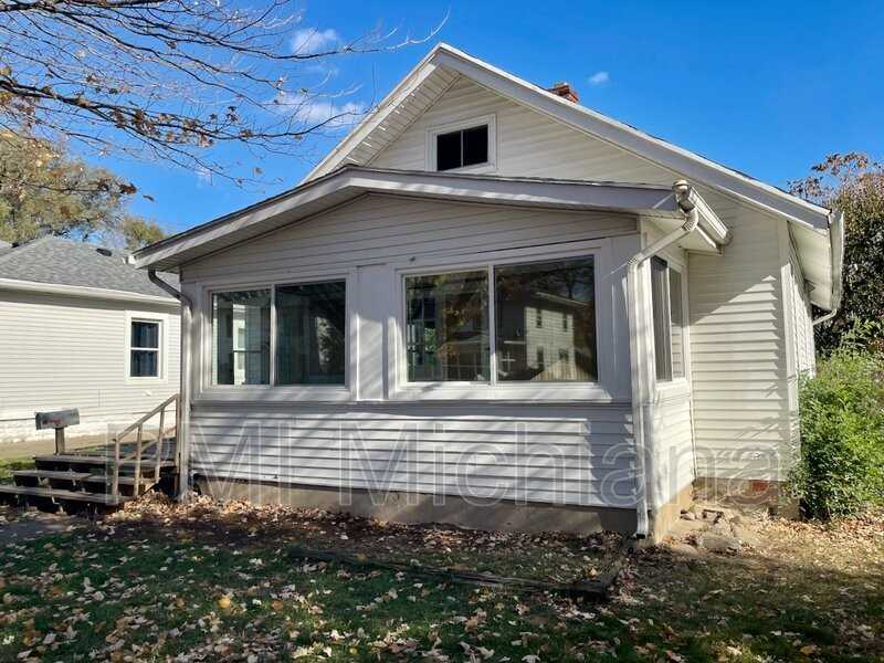 738 S 28th St - Photo 2 of 24