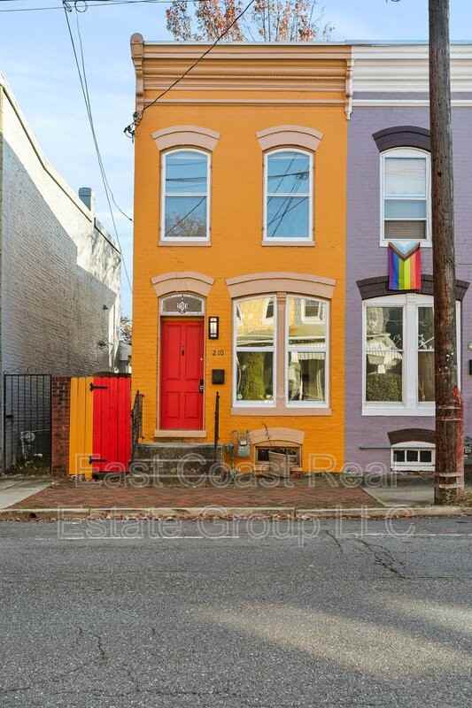 210 W South St - Photo 4 of 34