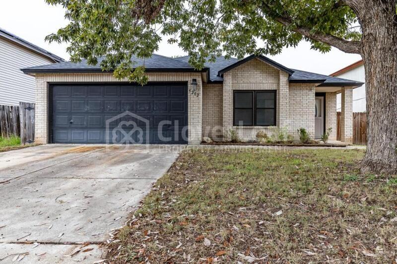 5202 Elk Crk - Photo 3 of 34