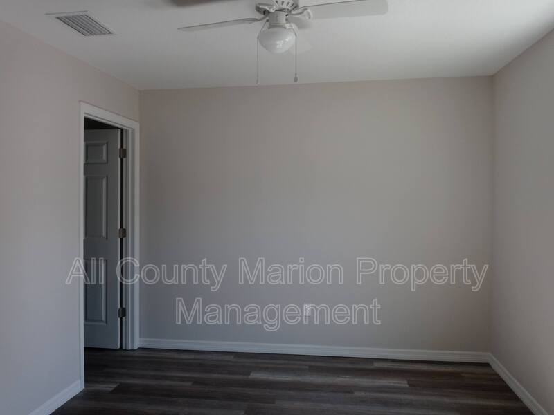 5390 Nw 55th Ct - Photo 6 of 9