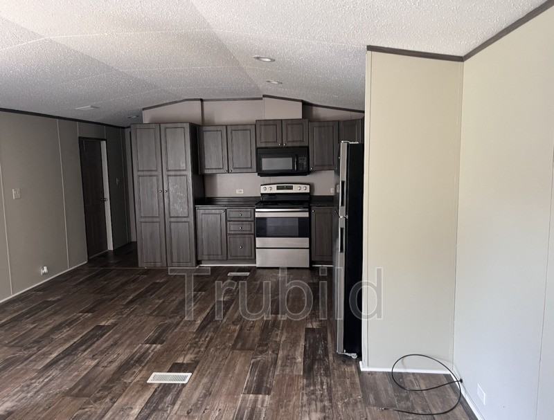 Oaklawn - Photo 3 of 15