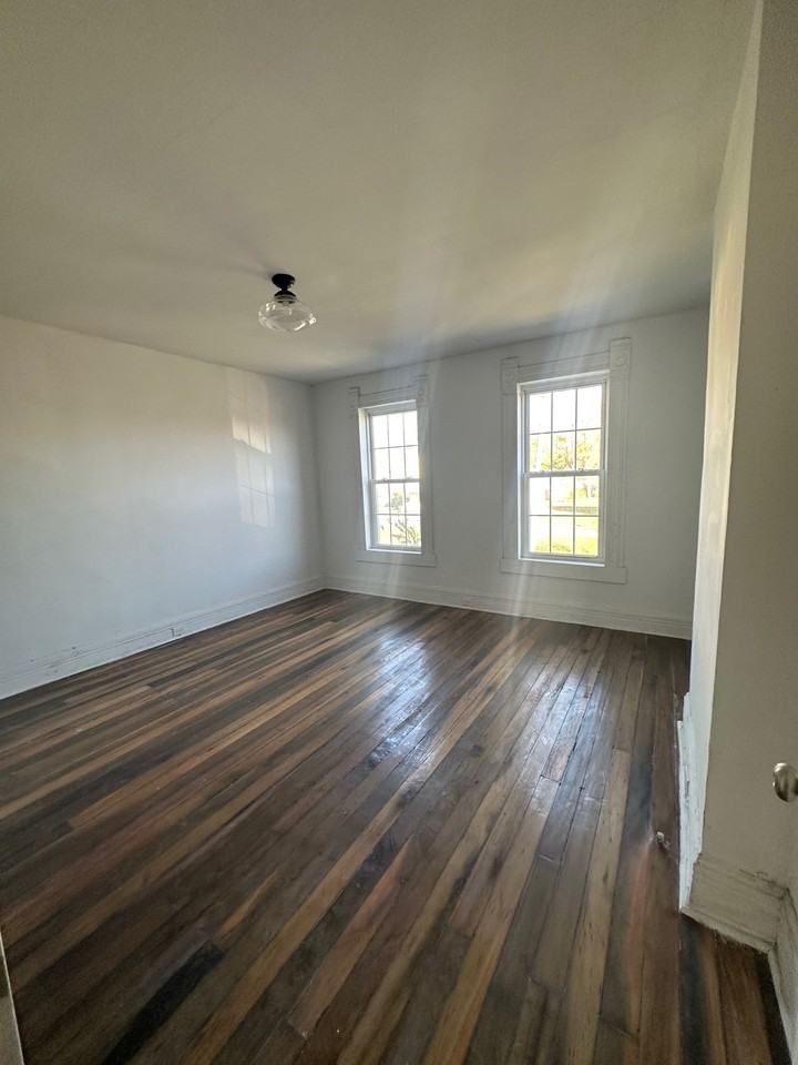 39-41 N Guilford Ave - Photo 2 of 13