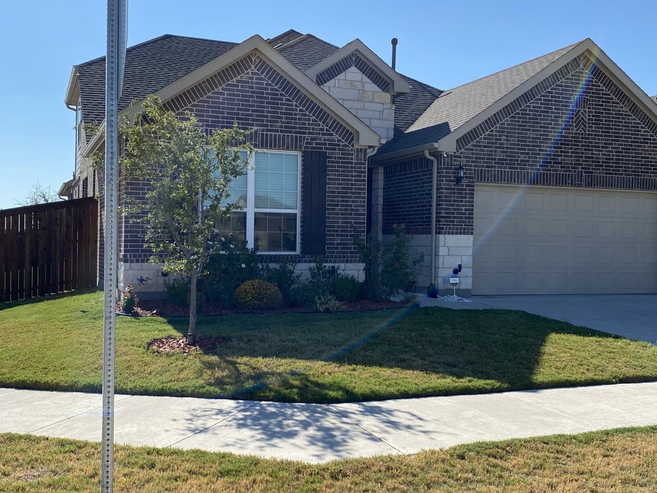 5901 Silverhollow Dr - Photo 2 of 42