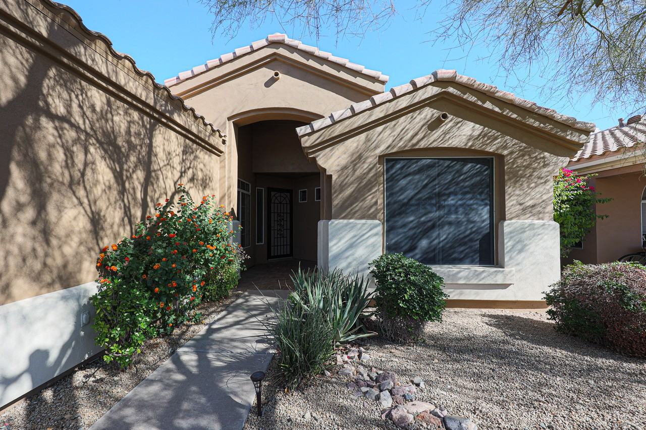 10232 E Meadow Hill Dr - Photo 4 of 40