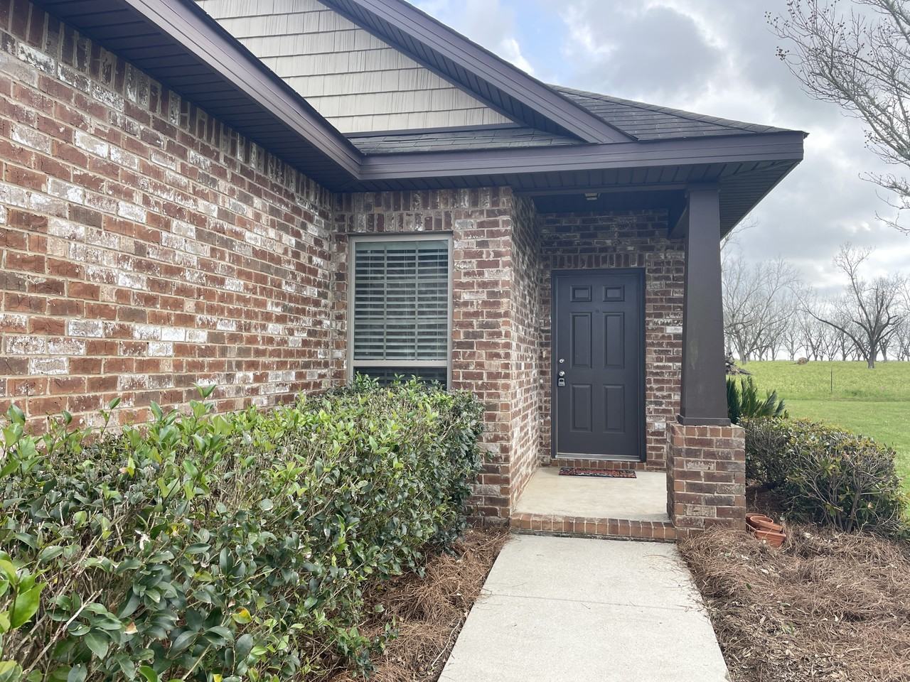 10588 Dunmore Dr - Photo 2 of 17