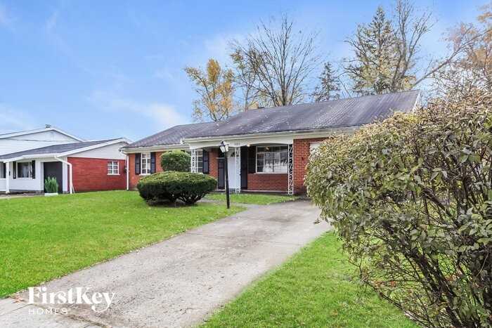 11082 Donora Ln - Photo 2 of 15