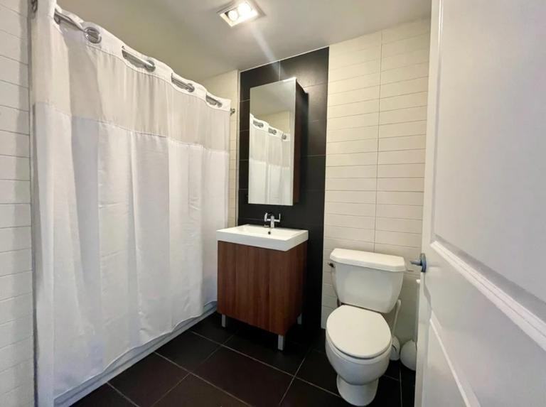 John St #2801 - Photo 5 of 20