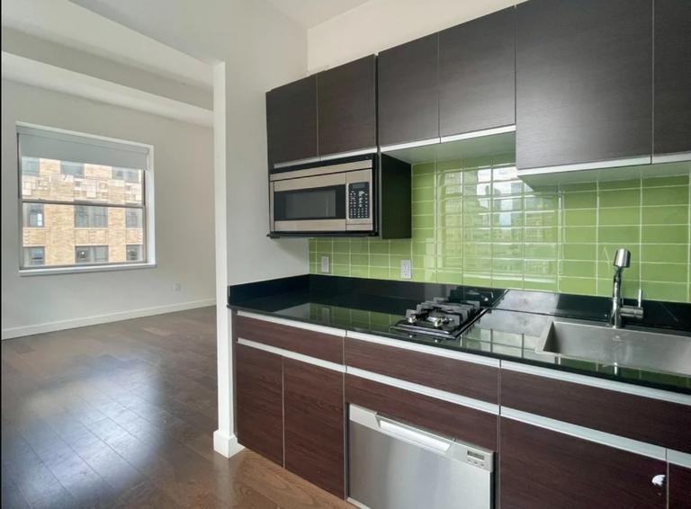 John St #2801 - Photo 7 of 20