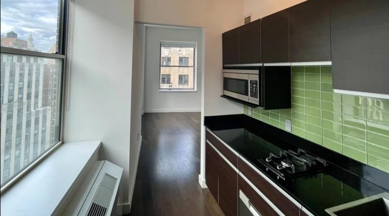 John St #2203 - Photo 7 of 20