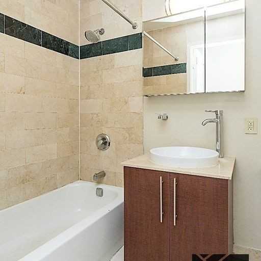 John St #1809 - Photo 4 of 8