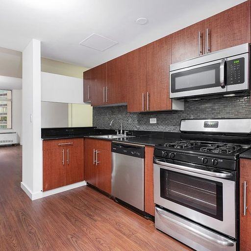 Broadway #2410 - Photo 3 of 8