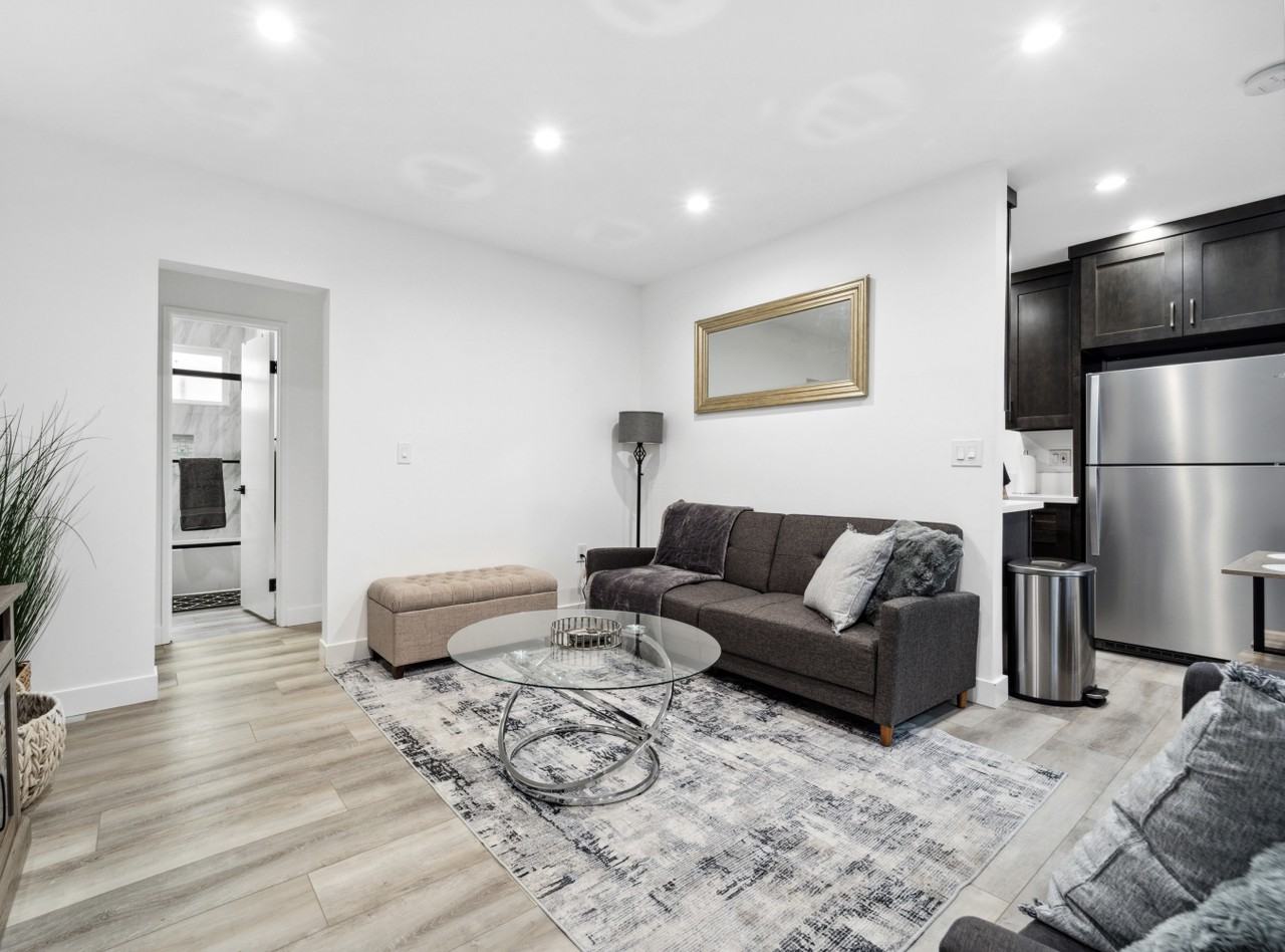 1832 Glendale Boulevard - Photo 2 of 19