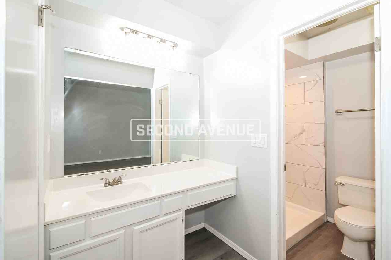 2621 Sw 103rd St - Photo 6 of 13