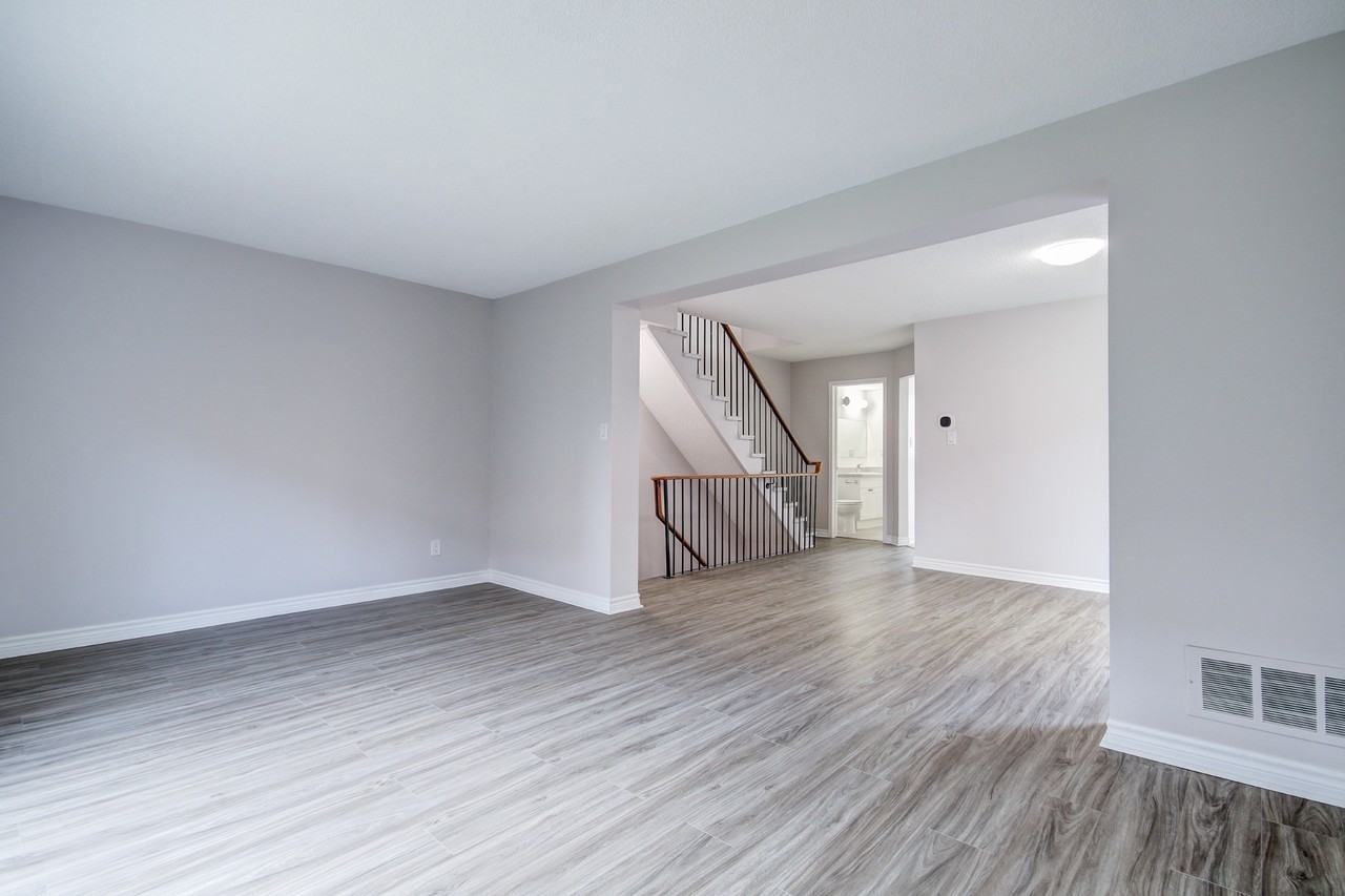 Alison Court - Photo 3 of 50