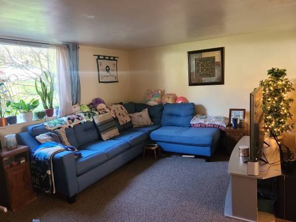 1484 Mctaggart Rd #1484 - Photo 3 of 14
