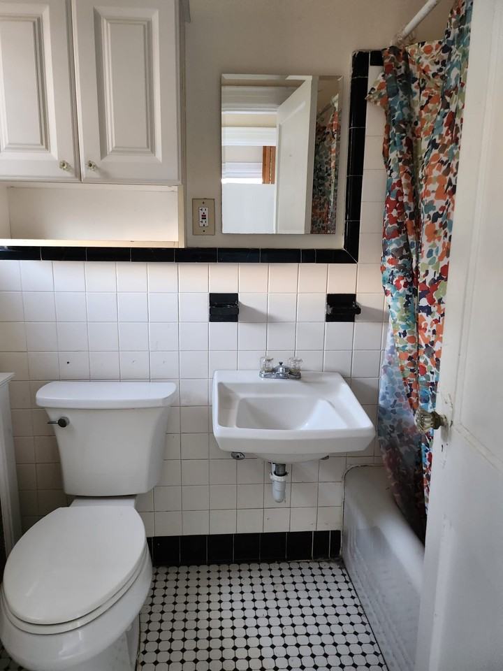 7 Drew St - Photo 2 of 5