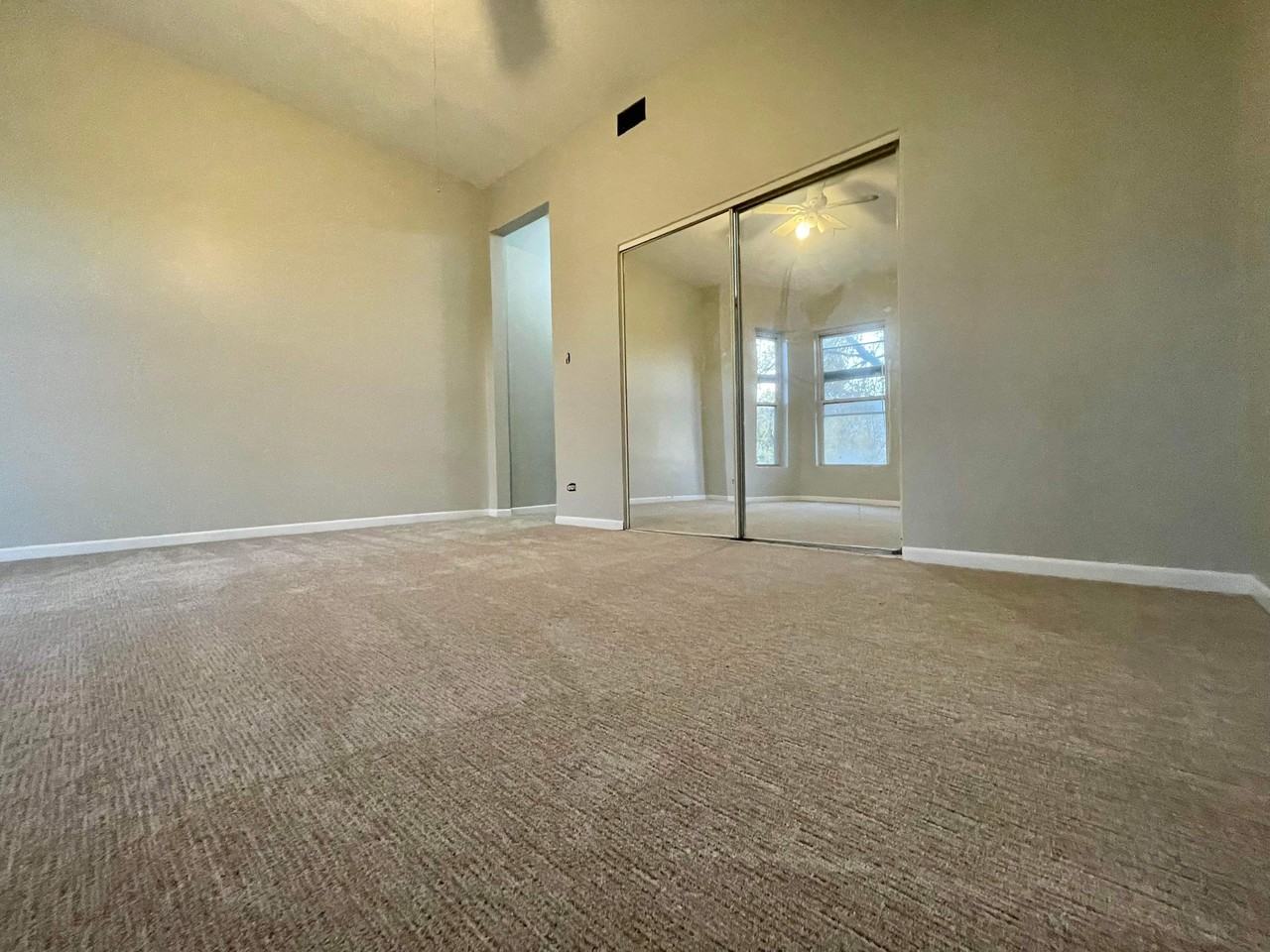 E 43rd St & S King Dr #2