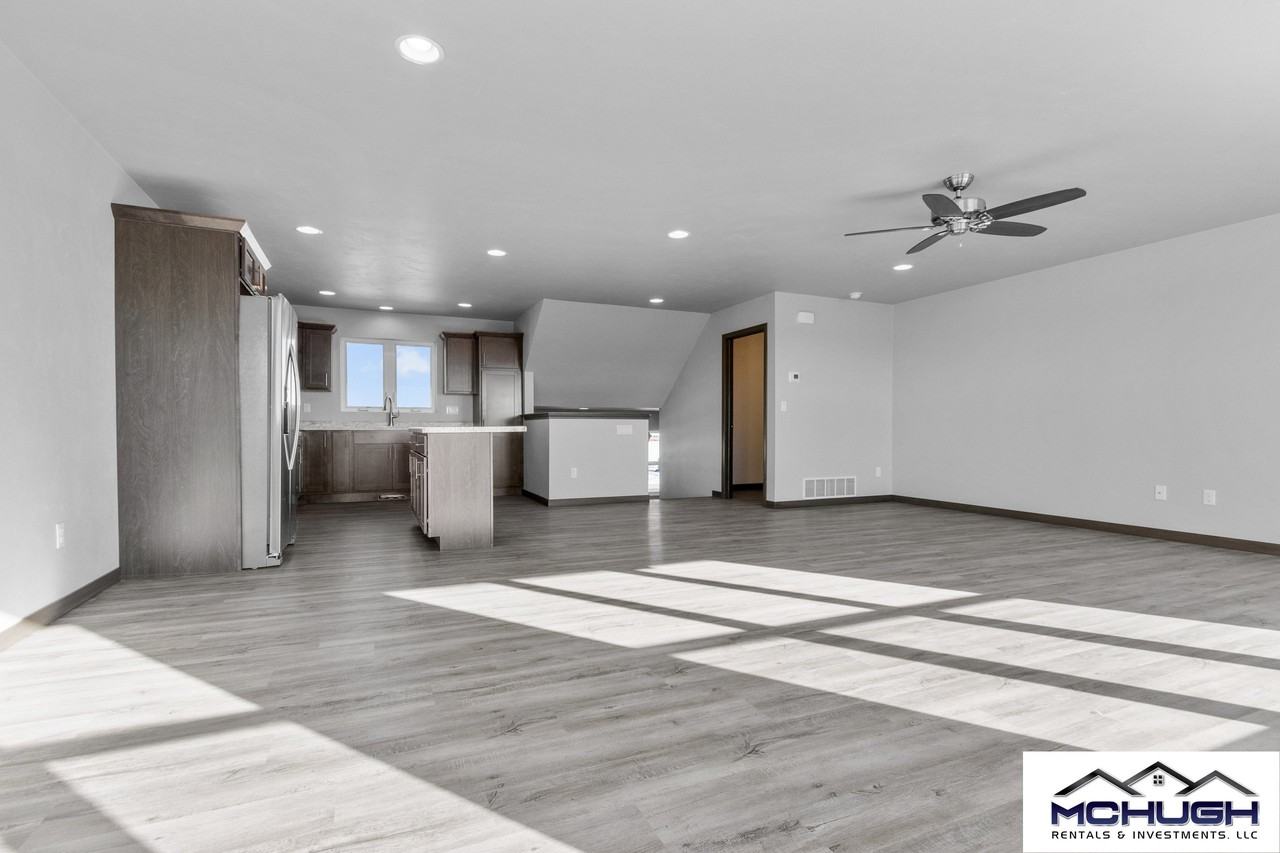 3677 E Rubyred Dr #1 - Photo 7 of 17