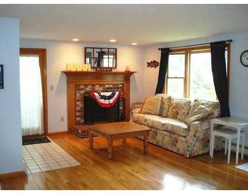 46 Puritan Way - Photo 2 of 9