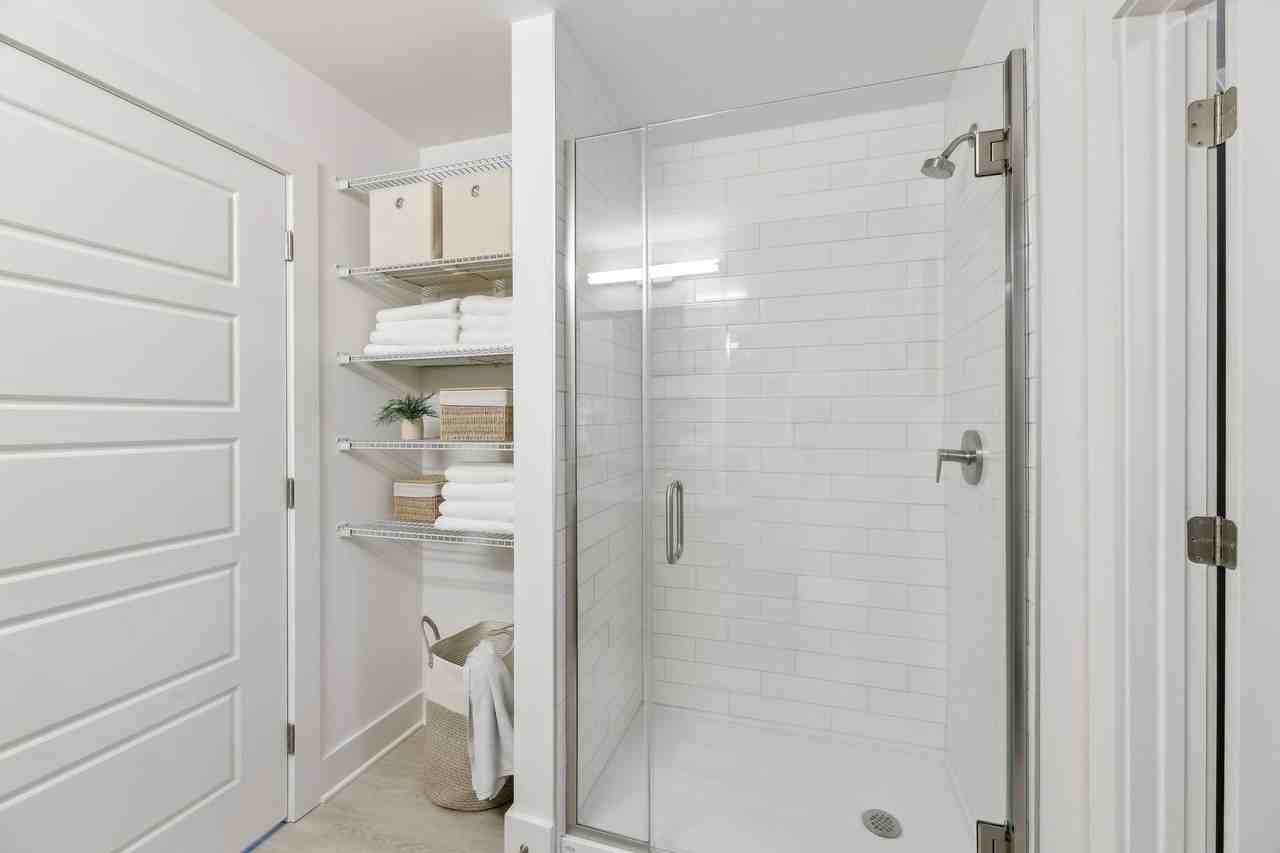 Link Apartments® H Street - Photo 7 of 28