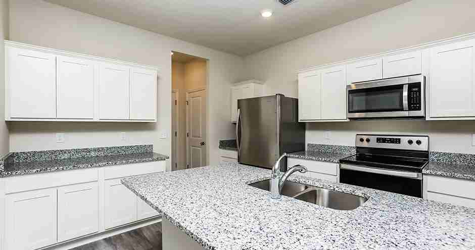 Lincoln Oaks - Photo 2 of 41