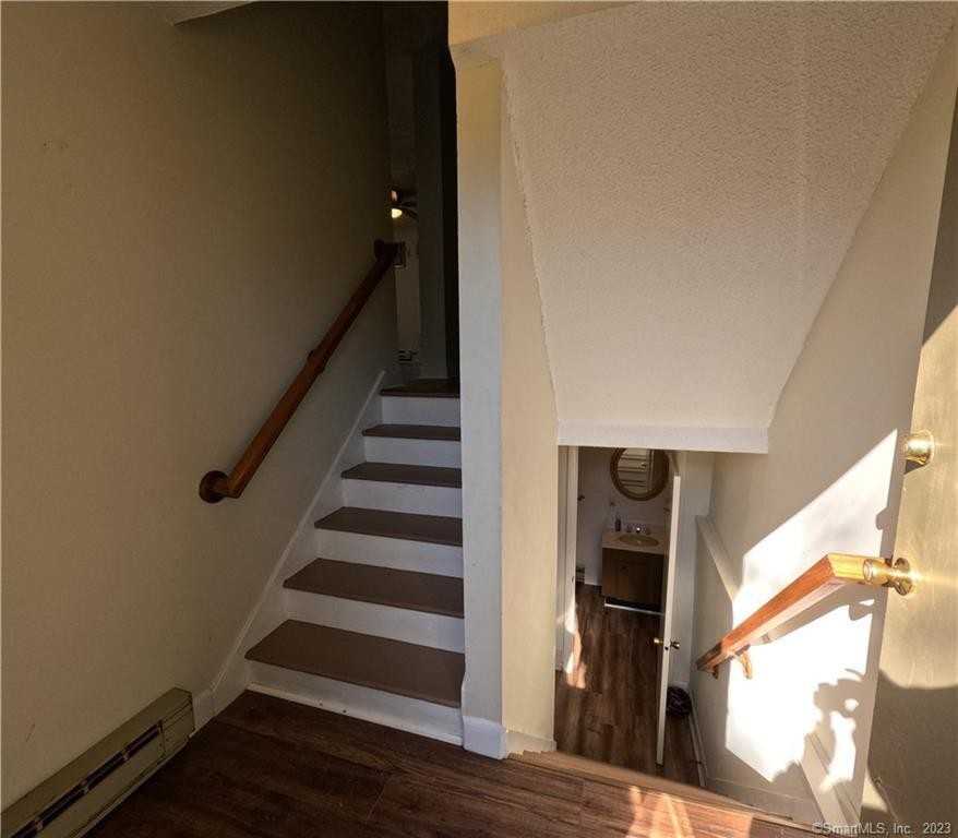 57 Suffield Meadow Dr - Photo 2 of 14