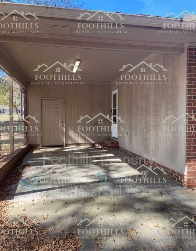 1118 Gilreath Rd - Photo 3 of 22