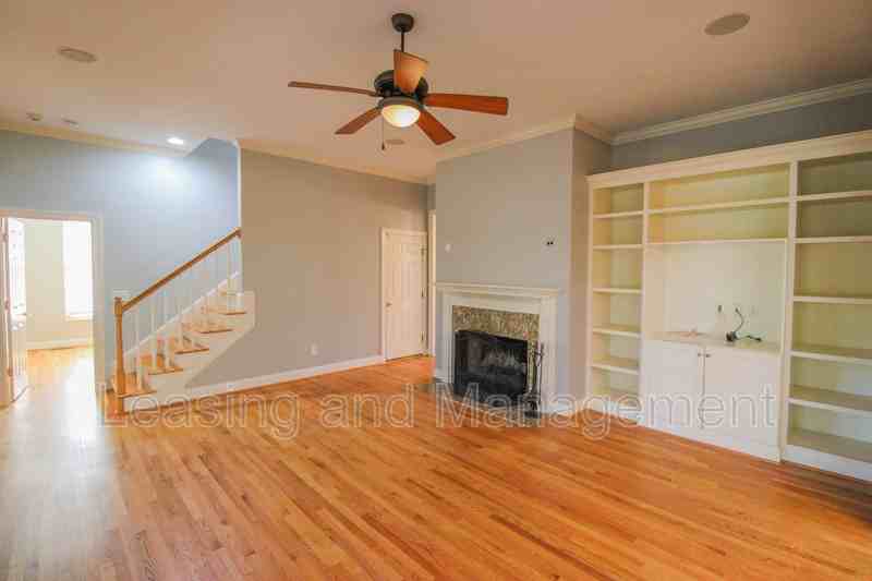 1666 Back Creek Rd - Photo 7 of 33