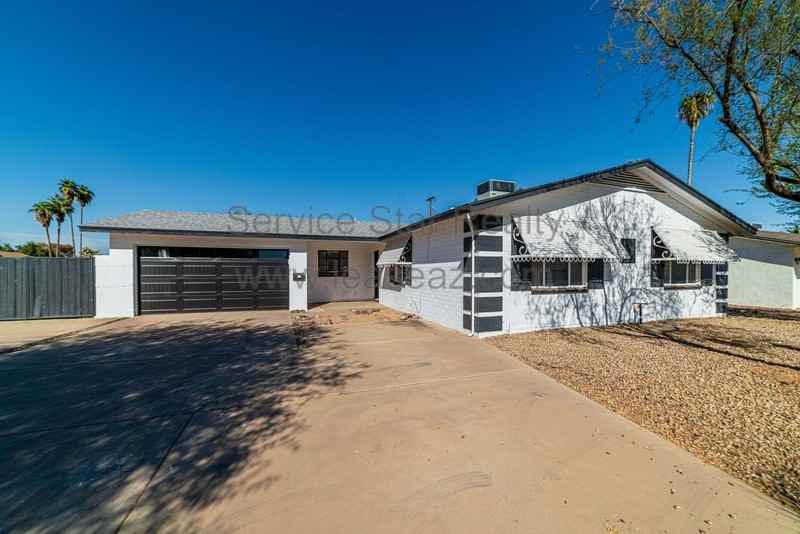 2802 E Cholla St - Photo 2 of 41
