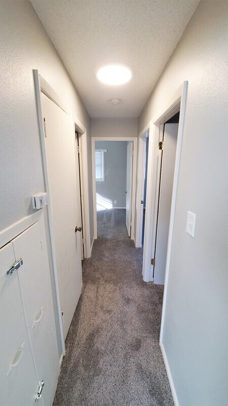 372 26th Ave Sw - Photo 7 of 18