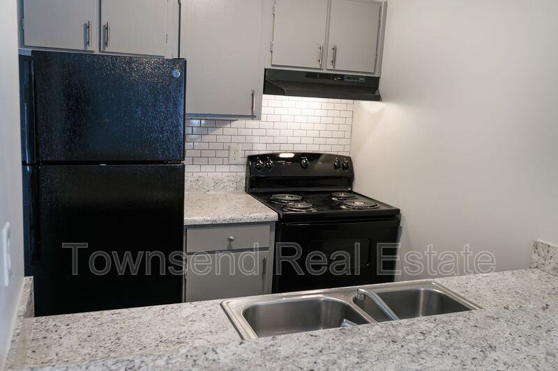 5858 - Photo 3 of 20